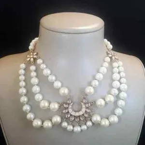 Authentic AMRITA SINGH GOLD PLATED FAUX PEARL WHITE STATEMENT NECKLACE NWT