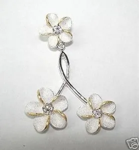 Authentic 23MM YELLOW GOLD PLATED 925 SILVER HAWAIIAN 3 SPARKLY PLUMERIA CZ FLOWER PENDANT