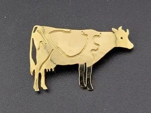 Authentic Vintage Wild Bryde Cow Bull Hammered Gold Plated Brooch Pin 1 3/8"