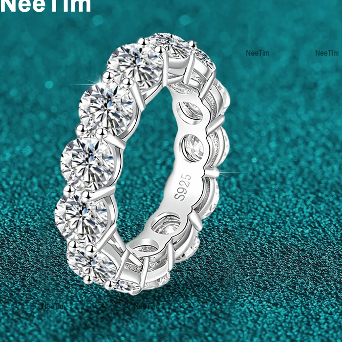Authentic The Eternal Radiance Moissanite Infinity Band