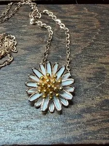 Authentic Modern Dainty Gold Plated 925 Sterling Silver Daisy Flower 15" Necklace 2.2g