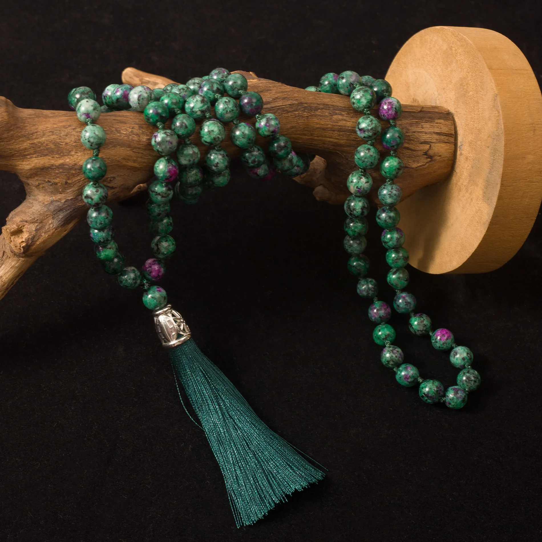 Authentic 8mm Epidot Zoisite Knot 108 Mala Bead Necklace Meditation Prayer Jewelry Long Necklace for Men and Women