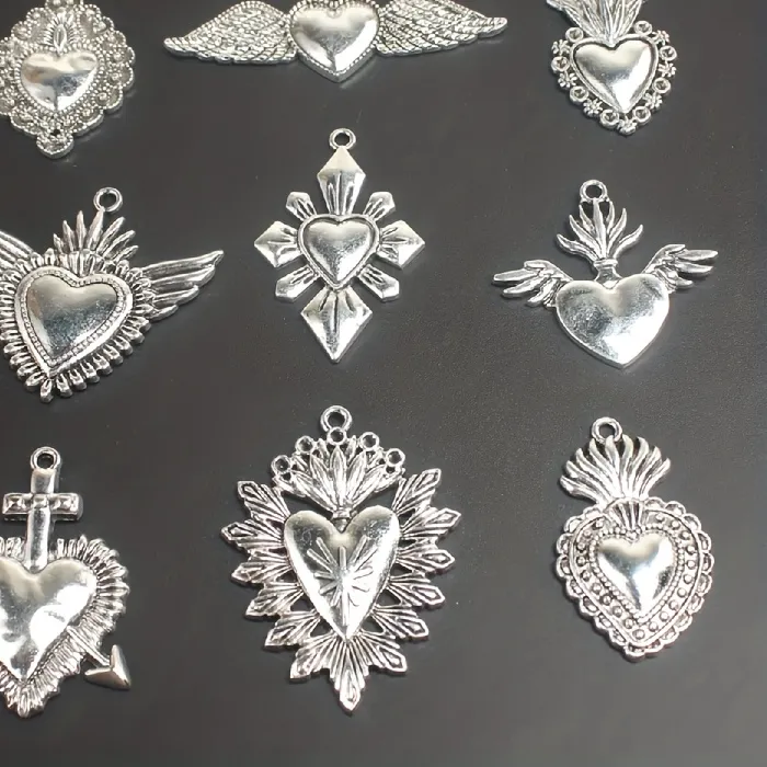 Authentic 9pcs Mixed Silver Plated Retro Catholic Sacred Heart Pendant DIY Charms Bead Necklace Bracelet Jewelry Crafts Making