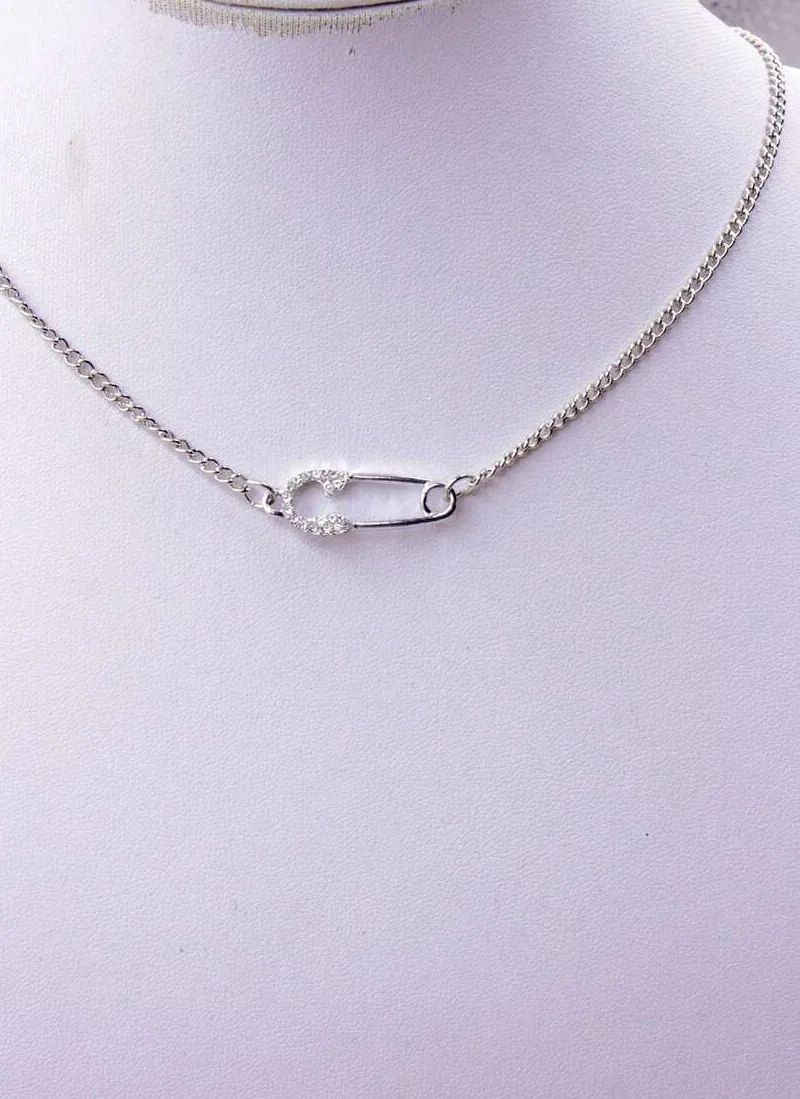 Authentic Elegant Safety Pin Pendant Chain Necklace Minimalist Versatile Jewelry
