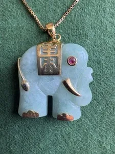 Authentic STERLING SILVER GOLD PLATED CARVED JADE ELEPHANT PENDANT&CHAIN WITH RUBY EYE