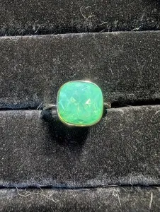 Authentic Vibrant Green And Gold Plated Gem Ring ~ Size 6