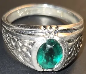 Authentic The Verdant Echo Vintage 14K Gold Plated Emerald Hue Ring Size 8
