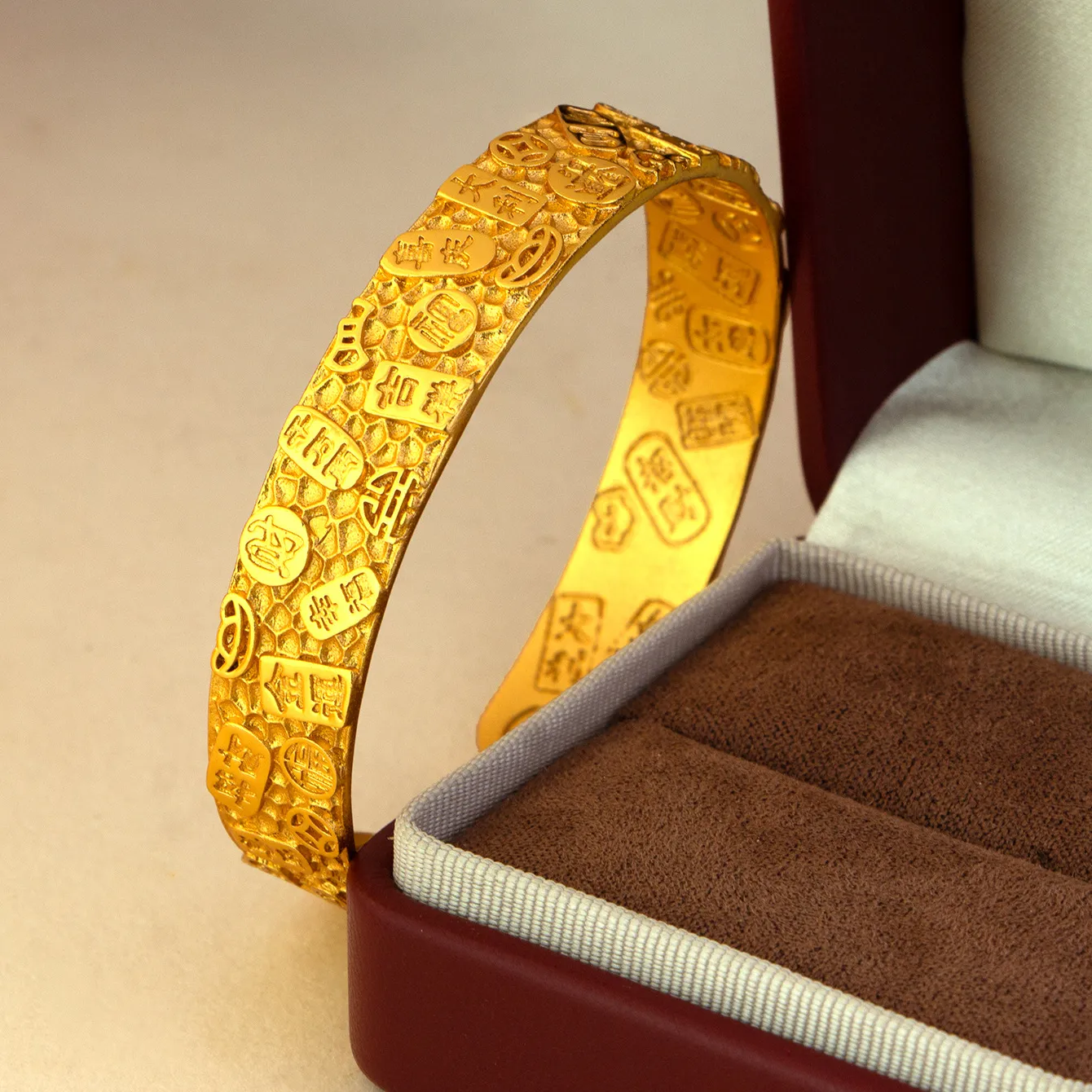 Authentic Jewelry 24K Real Gold Jiyan Open Bracelet Au9999 Gold Ancient Wide Solid Hammer Pattern Bracelet