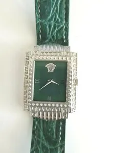 Authentic The GIANNI VERSACE Signature Medusa Chronograph: An Emerald Vision of Eternal Allure