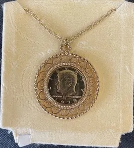 Authentic The Golden Sovereign of 1972: A Talisman of Legacy and Prosperity