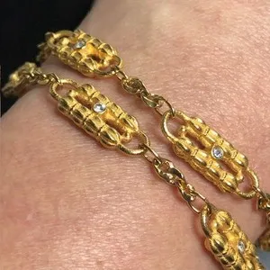 Authentic The Gilded Legacy Link Bracelet: A Radiant Talisman of Eternal Grace