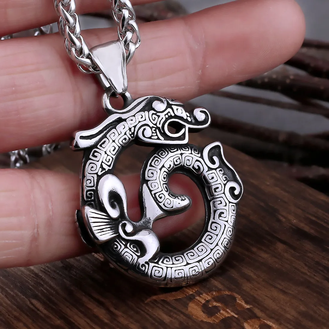 Authentic Viking Ouroboros Dragon Necklace Men's Nordic Celtic Knot Dragon Amulet Pendant Necklace Vintage Jewelry