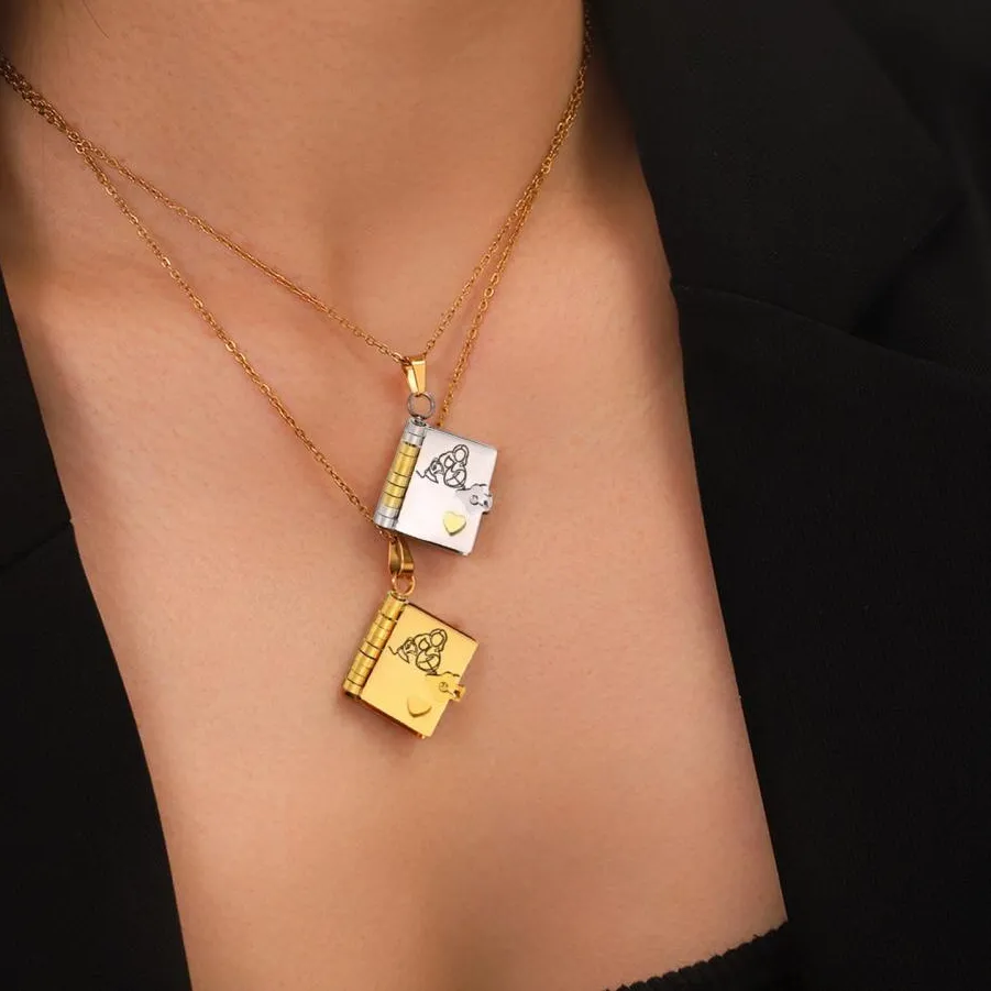 Authentic The Chronicle of Generations: An Openable Locket of Wisdom