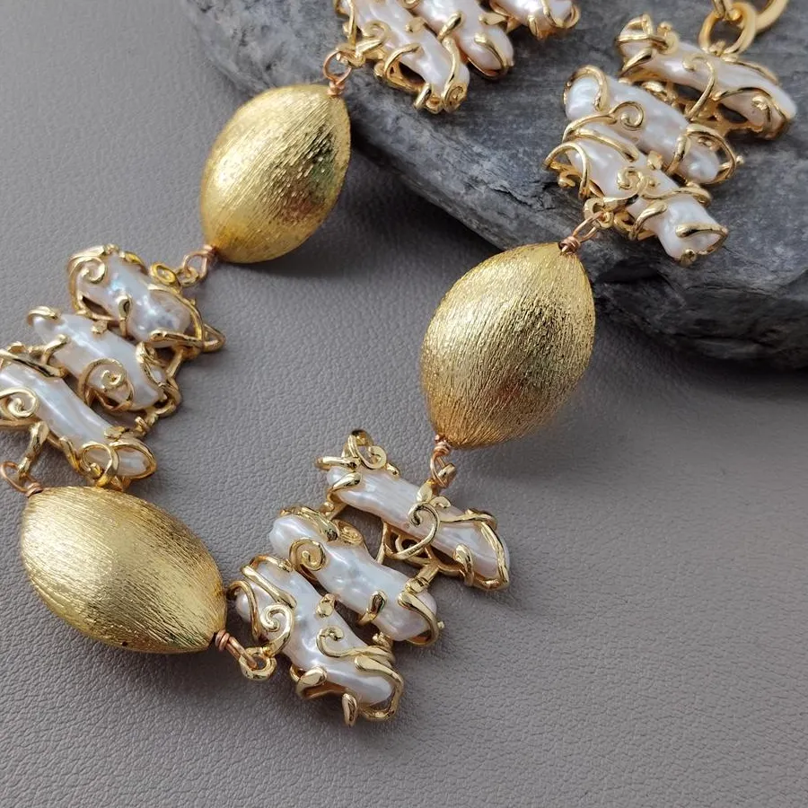 Authentic Luminous Biwa Pearl and Brushed Gold Radiance Collar