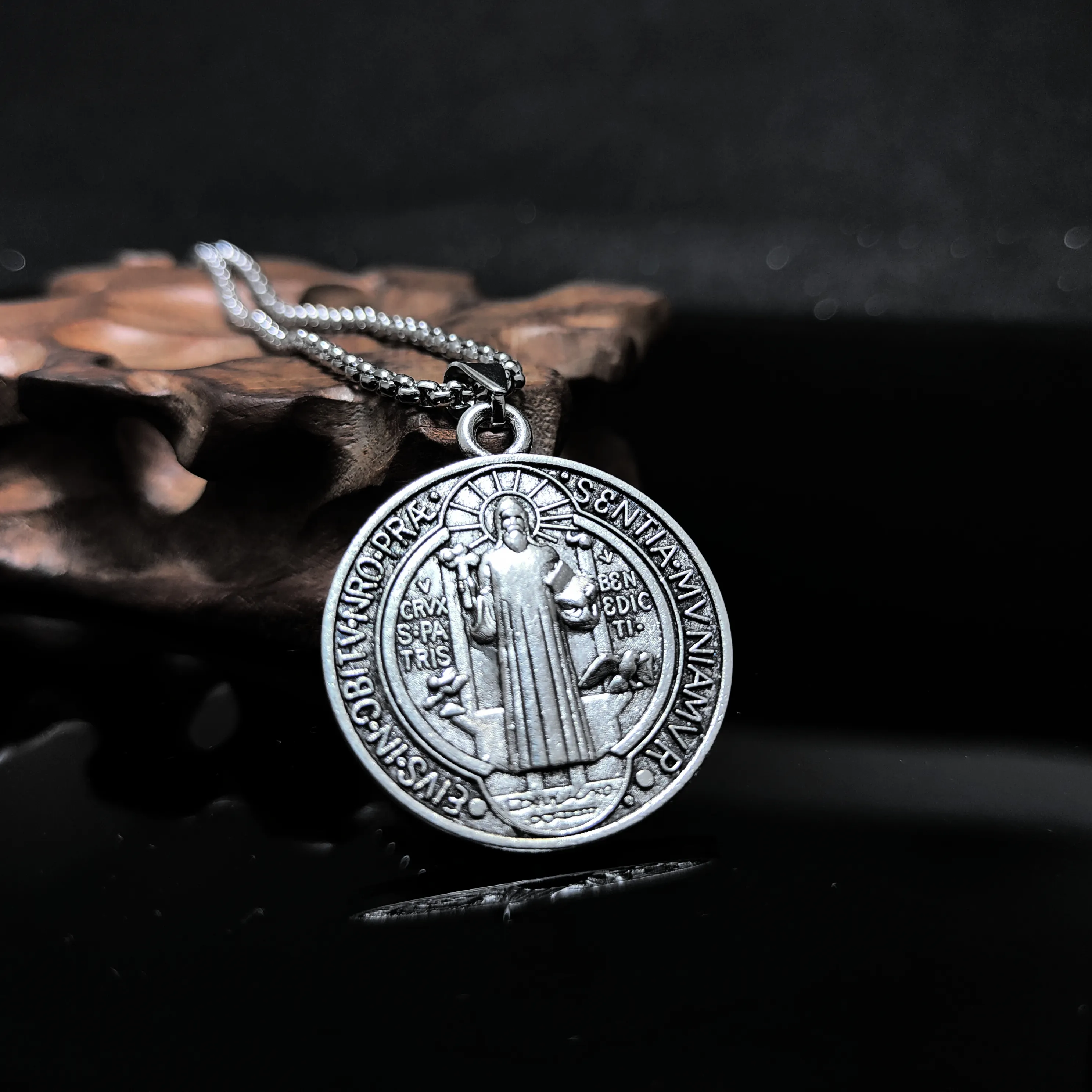 Authentic Saint St Benedict Of Nursia Patron Against Evil Necklace Trendy Catholic Medallion Jewelry Gifts