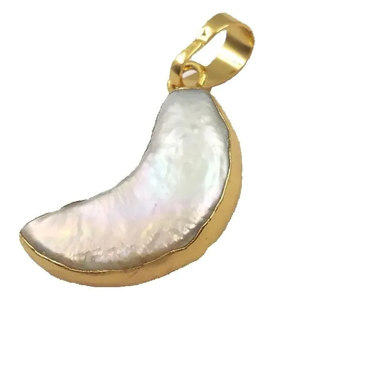 Authentic WT-JP043 Cute And Romantic Pendant Tiny Crescent Shape Freshwater Pearl With Gold Dipped Pendant For Women Jewelry Making