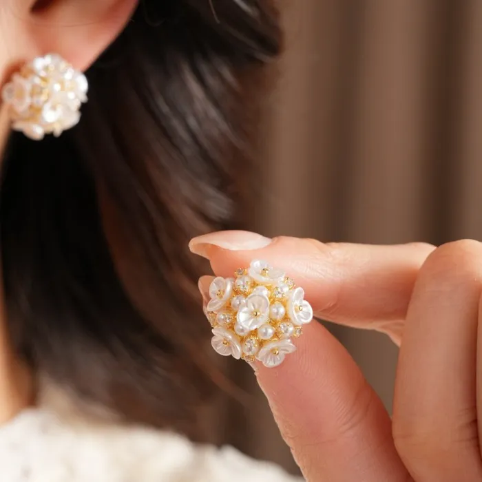 Authentic 14k Gold Plated White Acrylic Flower Stud Earrings Women Zircon Imitation Pearl Cluster Nail Earrings Elegant Trendy Jewelry K
