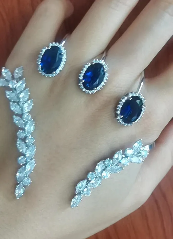 Authentic Luxury Sapphire Blue Color CZ Zircon One Piece Bracelet Palm Cross Finger for Women Banquet Wedding Jewelry Gold Plated Handlet