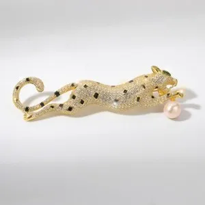 Authentic 4Ct Round Cut Moissanite Women Animal Leopard Brooch Pin 14K Yellow Gold Plated