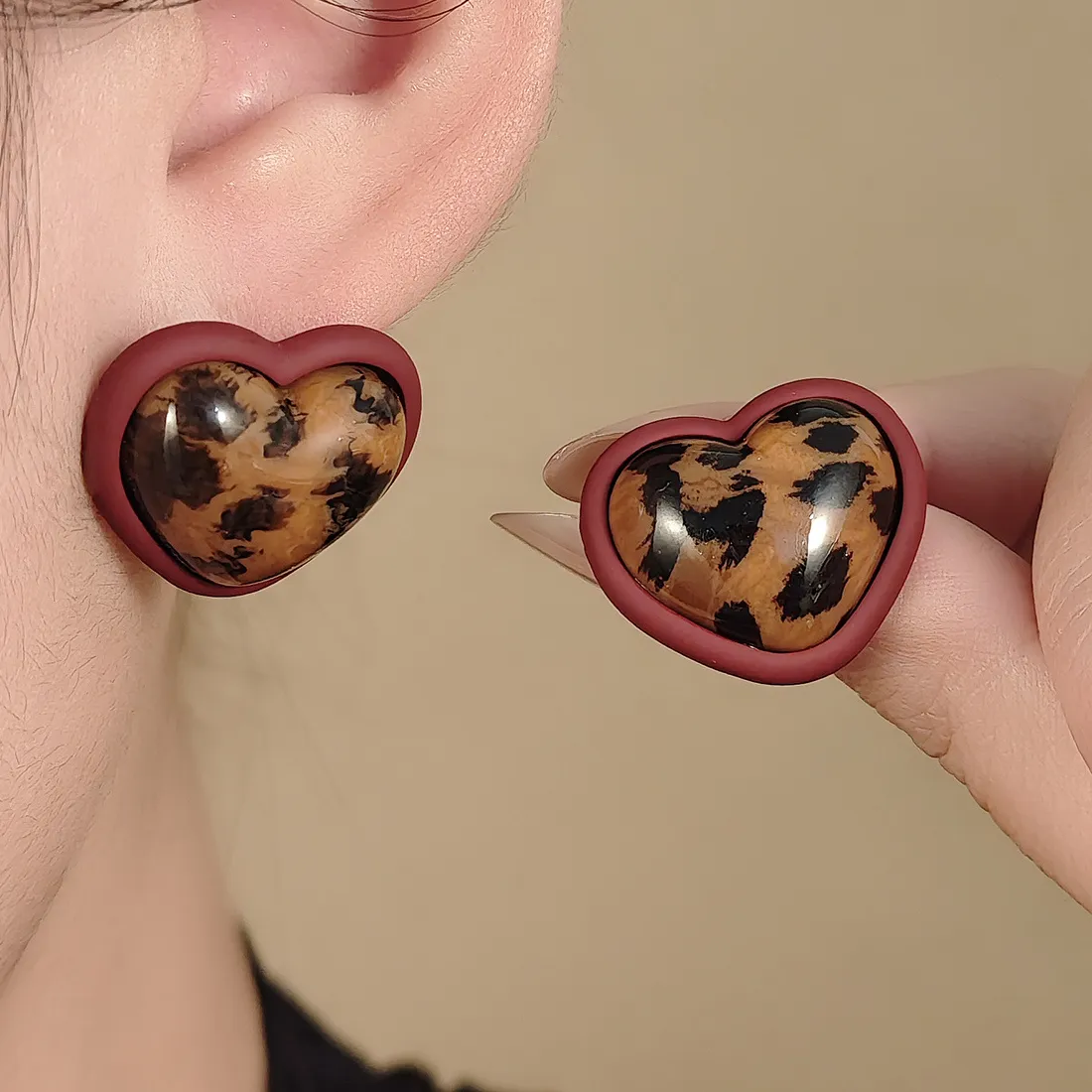 Authentic 18K Gold-Plated Love Horsehair Leopard Print Pendant Stud EarringsMetallic Style Earrings Elegant jewelry Gifts