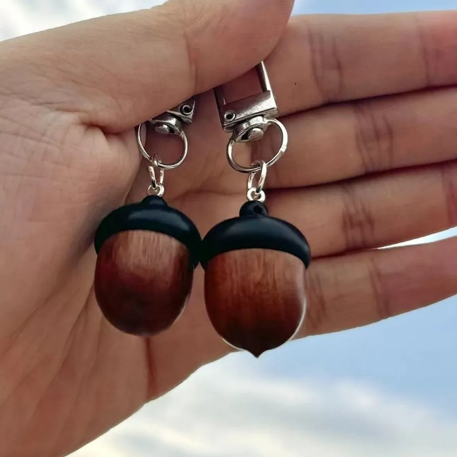 Authentic Simulation Acorn Acorn Keychain Small Item Storage Twist Open Bag Pendant Round Lightweight Metal Keychain Bag Accessory