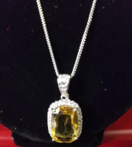 Authentic The Golden Hearth Wedding Pendant Necklace