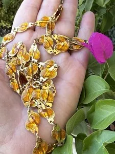 Authentic VTG Textured Gold Plated Irregular Shaped Links Necklace Amber Resin Finish 34"