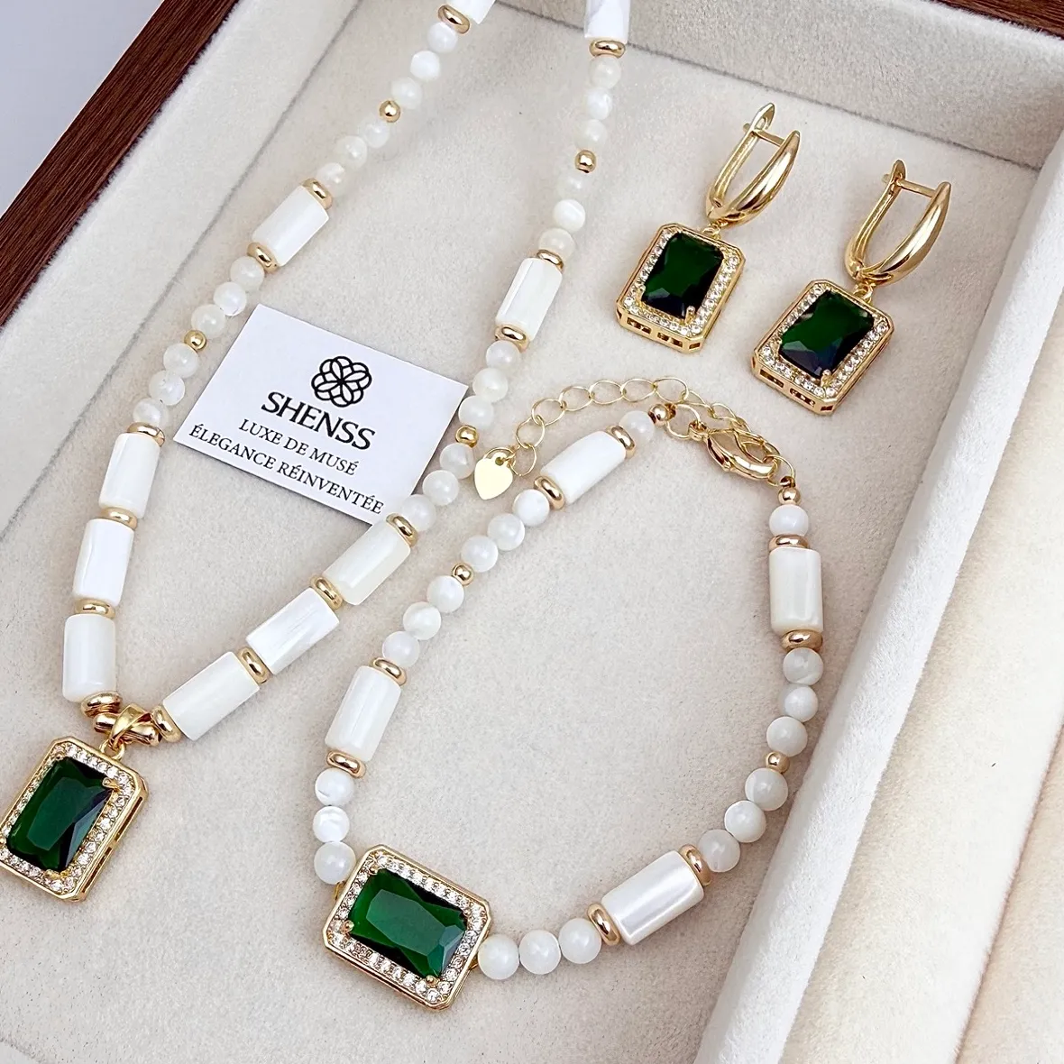 Authentic Natural White Shell & Emerald Necklace Bracelet Earrings Minimalist High- End Temperament Versatile Jewelry