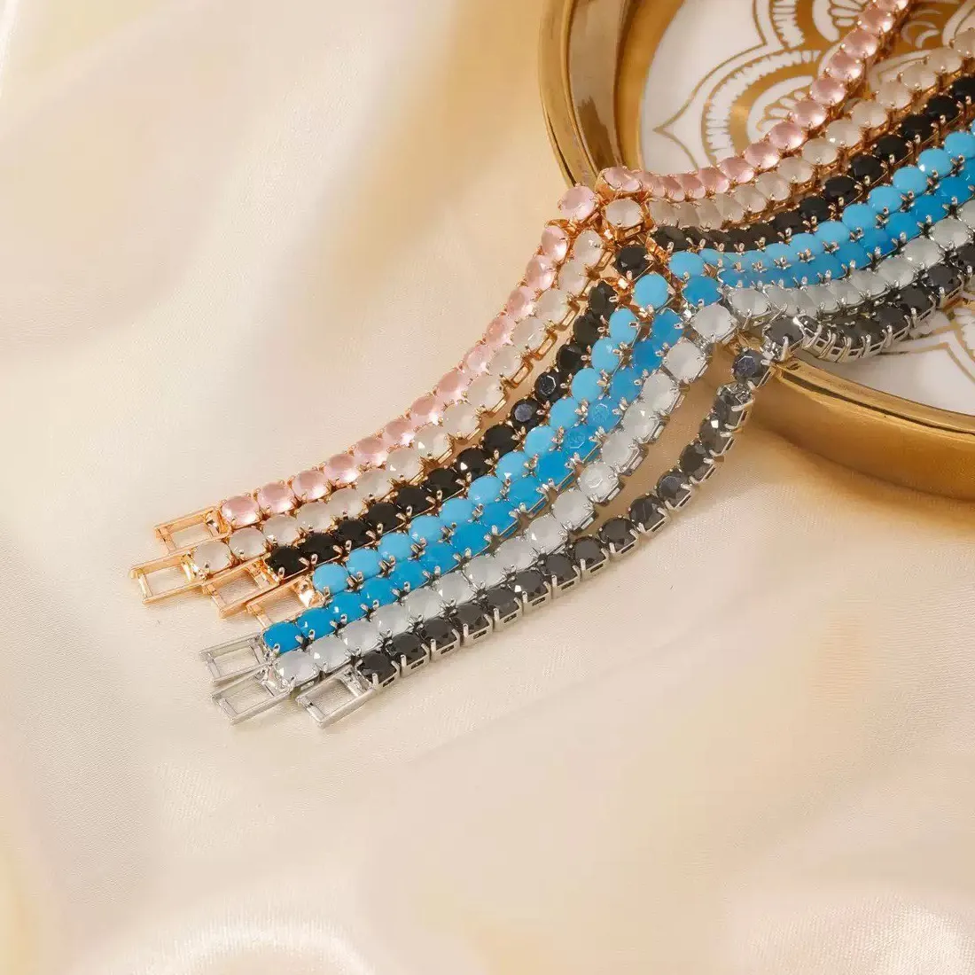 Authentic The Prism of Radiance: A Gilded Talisman of Harmonious Fortune