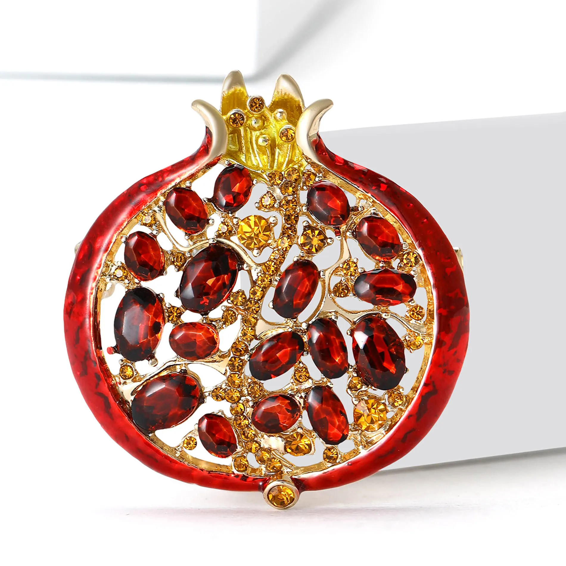 Authentic Luxury Rhinestone Pomegranates Brooches for Women Creativity Fruit Pins Banquets Party Backpack Gifts Jewelry Accessories