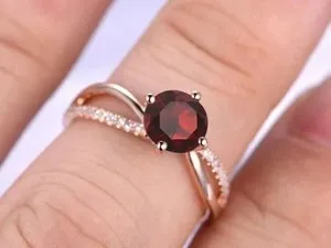 Authentic The Crimson Vow: Radiant Garnet Halo Talisman
