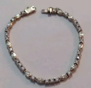 Authentic The Gilded Continuum: A Bracelet of Ethereal Radiance