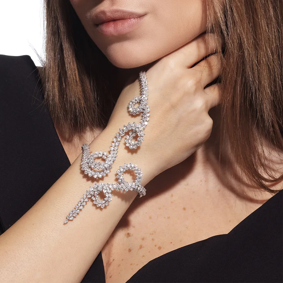 Authentic Wedding Lrregular Zircon Bracelet for Women Luxury Popular Club Banquet One Piece Cuff Bracelet Prom Jewelry Handlets