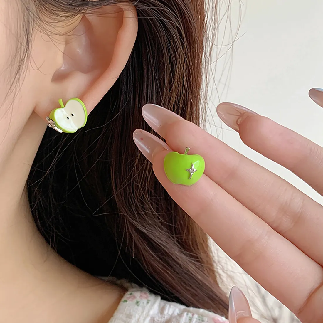 Authentic Summer Fresh Drip Oil Green Red Apple Earrings for Women Delicate Sweet Style Small Student Jewelry Accessory