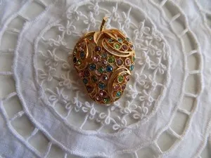 Authentic RARE VINTAGE FLORENZA GOLD PLATED FRUIT SALAD RHINESTONE STRAWBERRY BROOCH PIN