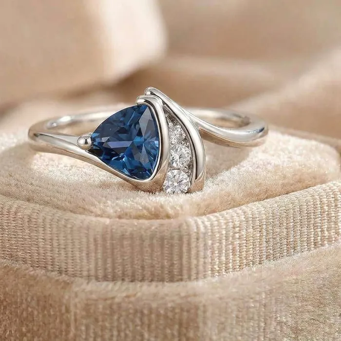 Authentic 925 Sterling Silver Zircon Blue Triangle Ring for Women Engagement Wedding Exquisite Rings High Quality Hot Sale Jewelry
