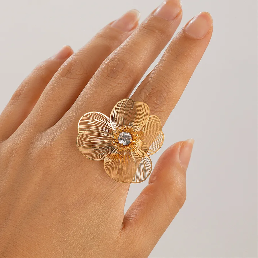 Authentic Ginkgo Whisper: Gold-Plated Knuckle Ring of Eternal Growth