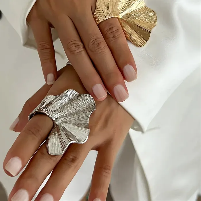 Authentic The Ginkgo Radiance: An Emblem of Timeless Resilience