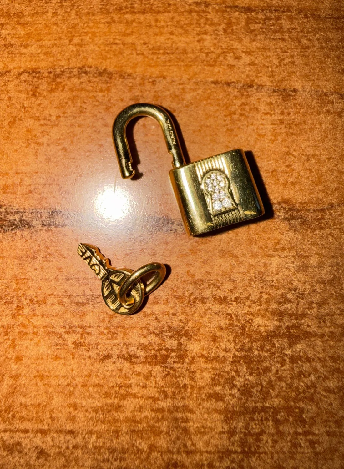 Authentic Pandora's Secret Keeper – 14k Gold‑Plated Lock & Key Charm