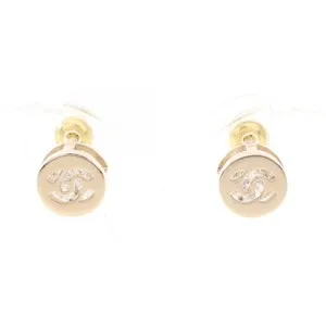 Authentic Celestial CC Radiance: The Golden Sigil of Timeless Elegance