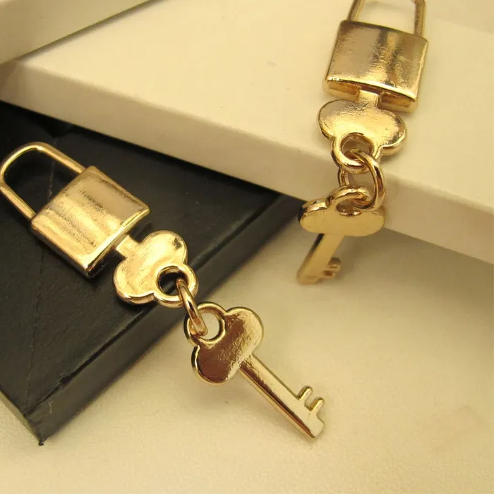 Authentic Diy Handmade Decorative Apparel Charm Pendant Ornament Accessories Gold Mini Lock Key Charm jewelry decorations