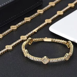 Authentic Luminous Clover of Fortune: 14K Gold‑Plated Tennis Chain