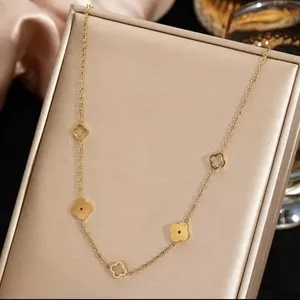 Authentic 18K Gold Plated Four Leaf Multi Clover Station Flower Necklace 15"+2" N118