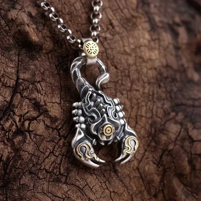 Authentic Lotus Master Mighty Flame Iron Scorpion Creative Necklace Pendant Men's and Women's Versatile and High End Jewelry