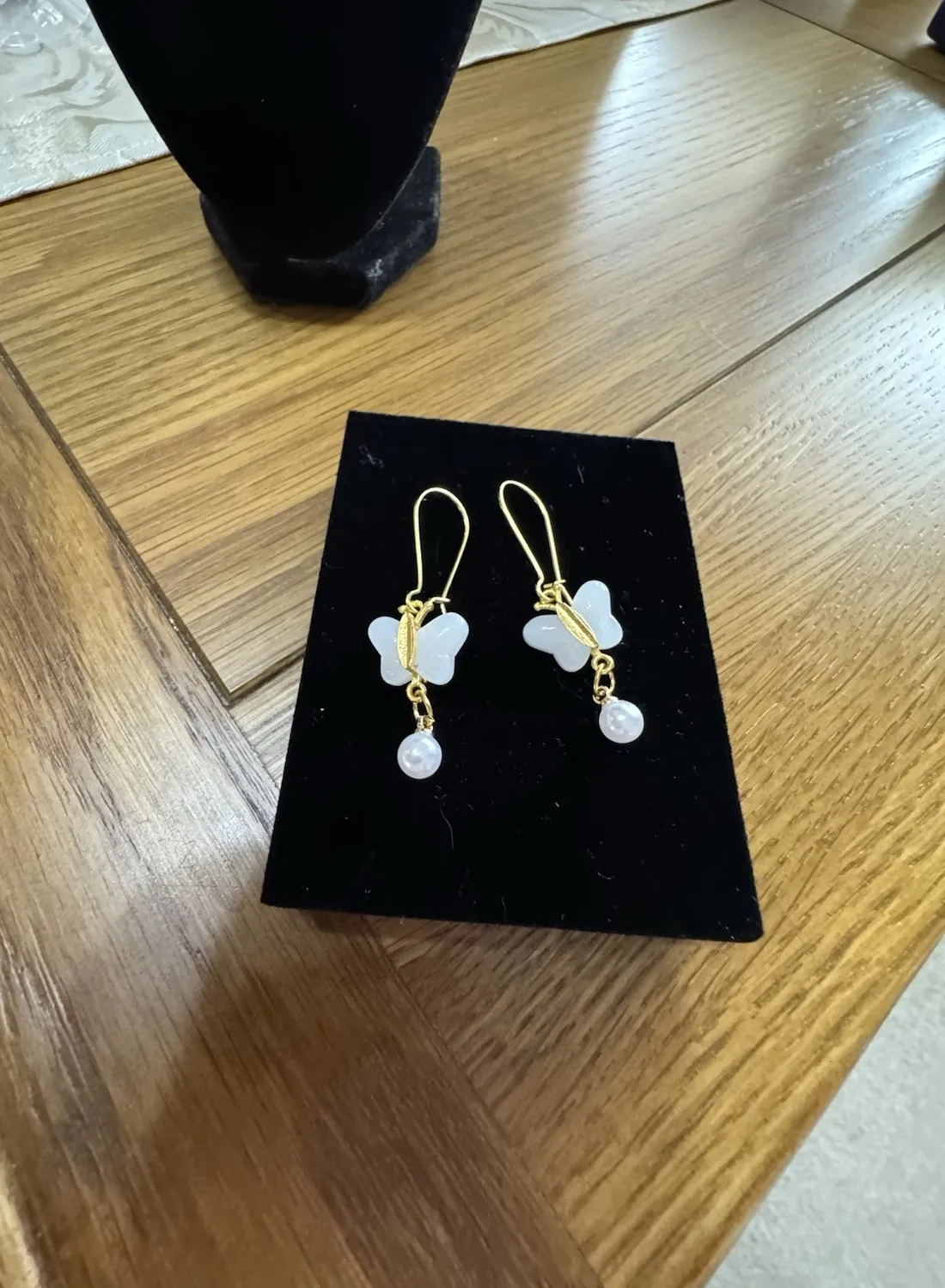 Authentic 9ct Gold Plated Pull Thru Earrings With Chinese Jade Butterfly’s And Faux Pearls