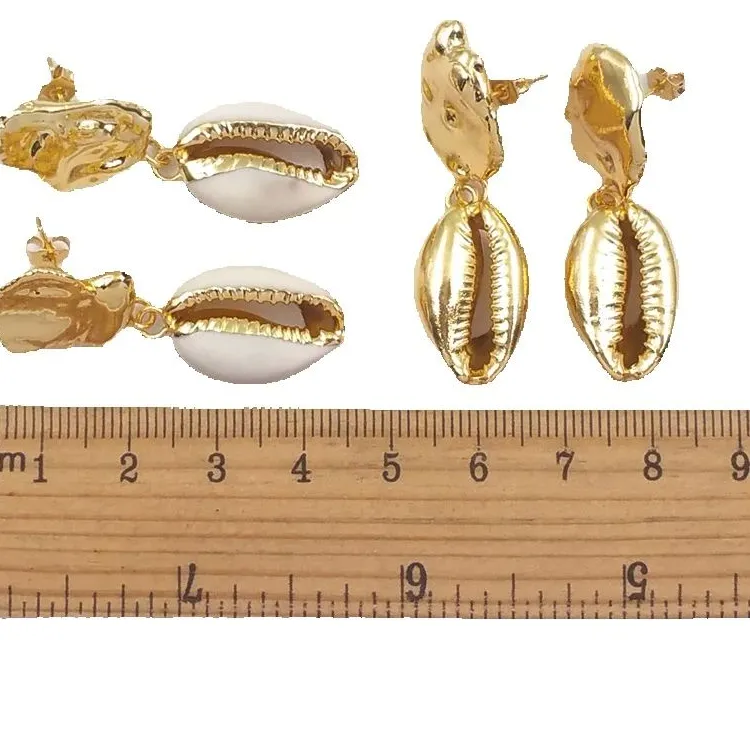 Authentic Wt- E442 Chic Design Irregular Shape Gold Dipped Tiny Cowrie And Pearl Raw Sea Shell Earring Vogue Jewelry