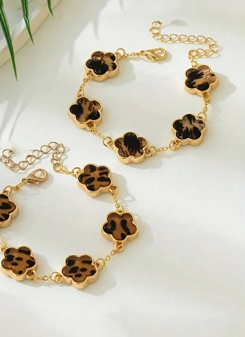 Authentic Gold-Tone Stainless Steel Leopard-Print Four-Leaf Clover Charm Bracelet For Women, Elegant Everyday Jewelry And Gift
