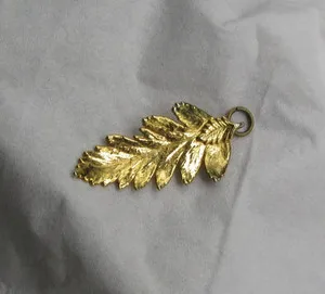 Authentic Celestial Fern Charm – 24K Gold‑Plated 1″ Leaf of Earth