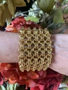 Authentic The Lagerfeld Eternal Chains Golden Arm-Sigil
