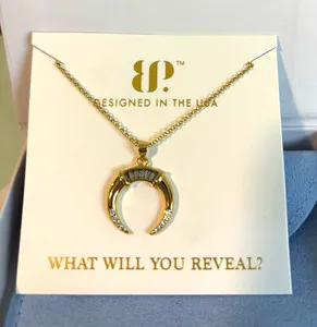Authentic Starlight Horseshoe Pendant – Gold‑Plated 925 Silver, Zircon & Spinel
